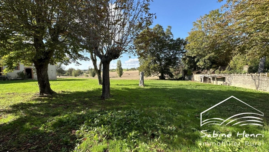 Photos 6 - Prestige - Corps de ferme avec 2 ha env