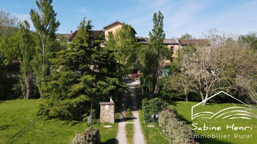 Photos 26 - Prestige - Moulin aménagé en 6 habitations sur plus d'un hectare