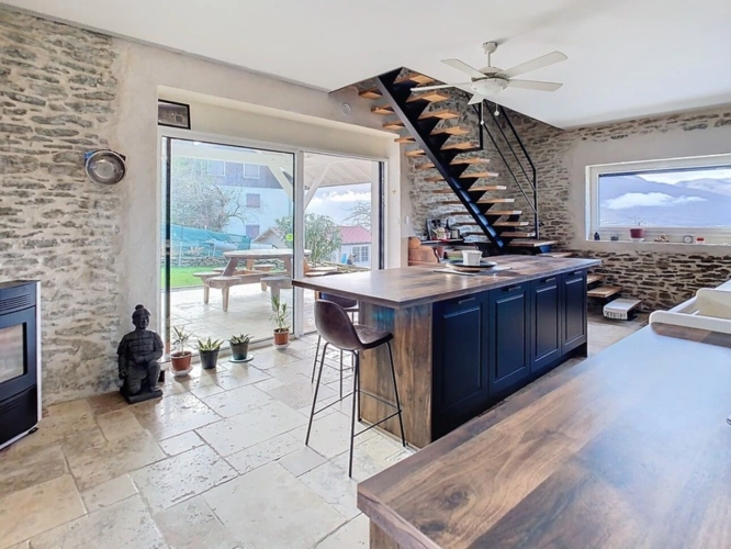 Photos 2 - Prestige - Corps de ferme à vendre 6 pièces SEYSSEL (74)- Possibilité Maison d'hôtes ou gîte