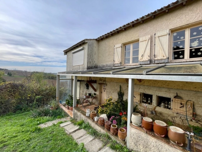 Photos 10 - Prestige - Hameau Authentique T15 à vendre, avec Maison et 6 logements indépendants et une vue panoramique-Saint-Vincent-Lespinasse (82)