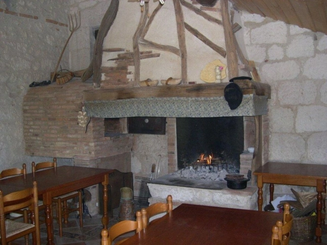 Photos 26 - Prestige - Hameau Authentique T15 à vendre, avec Maison et 6 logements indépendants et une vue panoramique-Saint-Vincent-Lespinasse (82)