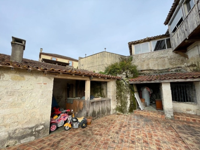 Photos 28 - Prestige - Hameau Authentique T15 à vendre, avec Maison et 6 logements indépendants et une vue panoramique-Saint-Vincent-Lespinasse (82)