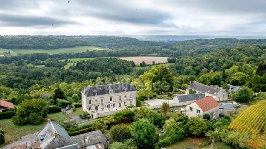 Photos 25 - Prestige - Propriete à vendre 11 pièces CLAMECY (02)