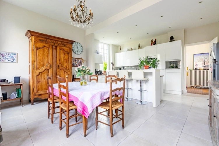 Photos 64 - Prestige - Propriete à vendre 11 pièces CLAMECY (02)