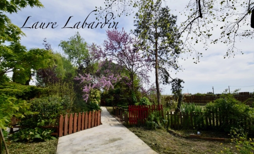 Photos 30 - Touristique - Domaine à vendre comprenant, une maison, des chambres d'hôtes et 2 appartements sur plus d'un hectare à SAINTE BAZEILLE (47)