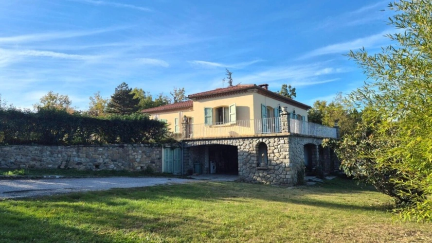 Photos 2 - Prestige - Belle propriété 6 pièces avec piscine PRADES (66)