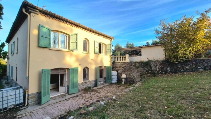 Photos 27 - Prestige - Belle propriété 6 pièces avec piscine PRADES (66)