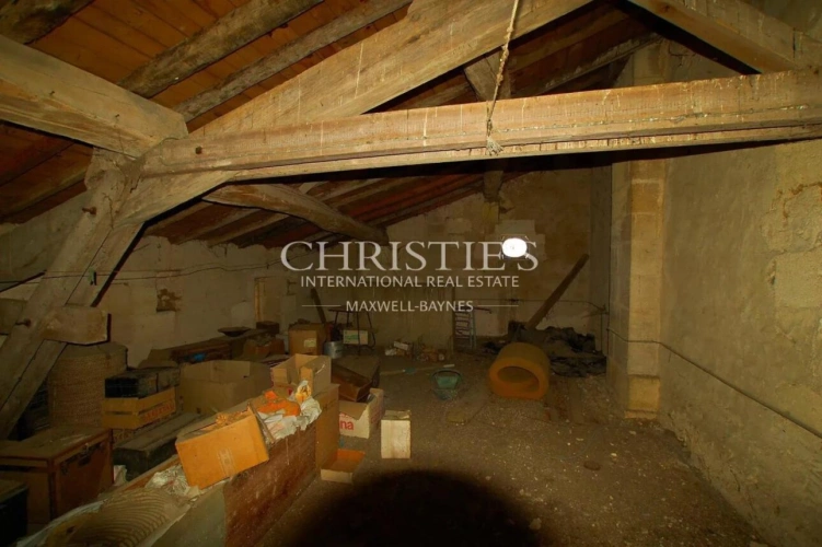 Photos 16 - Equestrian - 27-hectare property in one piece, isolated, quiet. Character buildings. To be renovated.