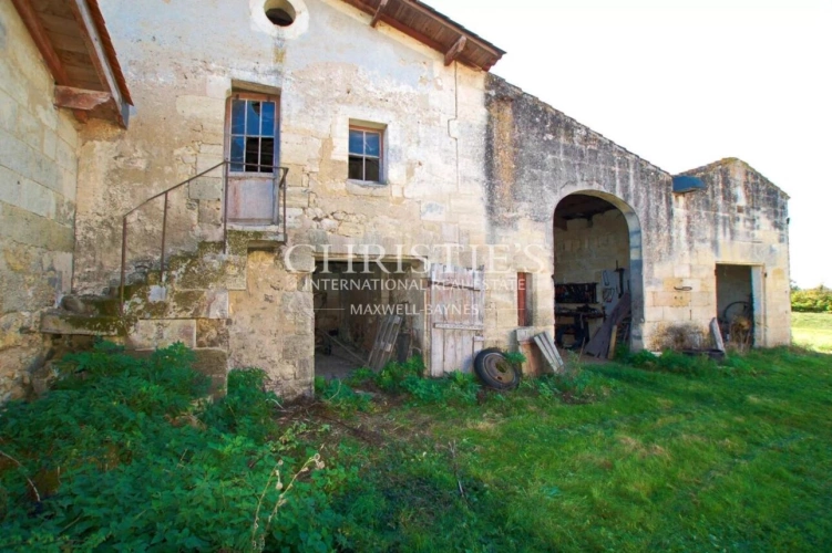 Photos 20 - Equestrian - 27-hectare property in one piece, isolated, quiet. Character buildings. To be renovated.