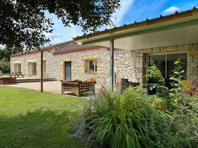 Photos 3 - Prestige - Propriete à vendre 6 pièces MONSEGUR (47) Maison de 160m2 habitables sur un terrain de 4833 m2