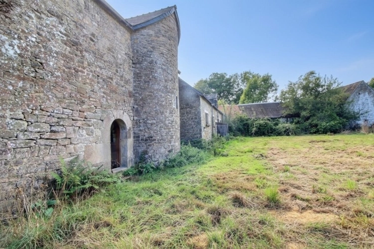 Photos 4 - Touristique - LOCMALO EN CAMPAGNE PROPRIÉTÉ DE 7 PIECES DE 188M² AVEC HANGAR ET DÉPENDANCES PARCELLE DE 5000m²