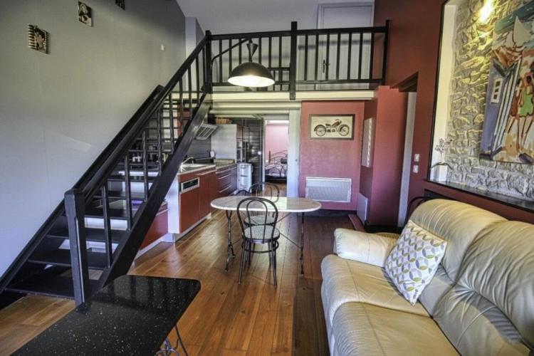 Photos 12 - Tourist - Character property