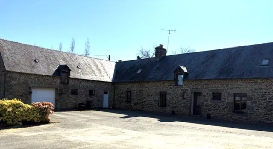 Photos 1 - Agricultural - BRETAGNE – COTES D’ARMOR - EXPLOITATION LAITIERE DE 73 HECTARES.