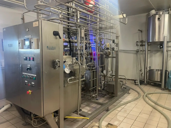 Photos 5 - Agricole - NORMANDIE - CALVADOS - EXPLOITATION LAITIERE SPECIALISEE D’ENVIRON 90 HECTARES ET 1.200.000 LITRES.