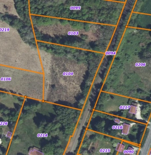 Photos 1 - Foncière - Terrain à vendre de 8 172,00 m² CHALAIS (24)