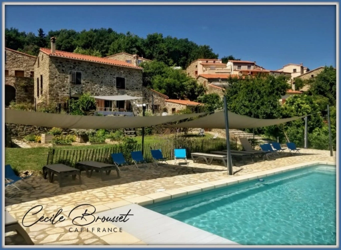 Photos 1 - Touristique - Ensemble immobilier d'exception à vendre