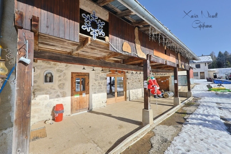 Photos 25 - Prestige - Propriete à vendre 15 pièces LE GRAND ABERGEMENT (01)