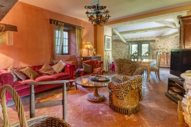 Photos 7 - Équestre - Propriete à vendre 7 pièces FUMEL (47) Propriété de 230m2 sur 11ha de prairie et de bois. Piscine et lac