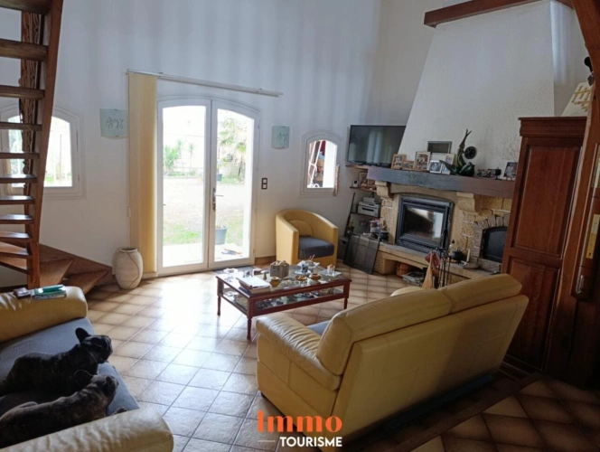 Photos 4 - Touristique - Ensemble immobilier maison d'hôtes et gîte