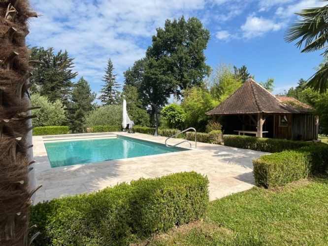 Photos 3 - Prestige - Dpt Gers (32), TRES ELEGANTE PROPRIETE  RURALE  sur 4.5 hectares, près de Nogaro, Aire, Eauze, MAISON de MAITRE, GITE, deux piscines neuves, parc séculaire, SANS NUISANCE