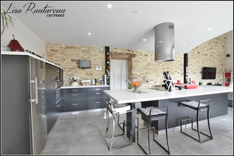 Photos 4 - Prestige - Dpt Vendée (85), à vendre MONTAIGU VENDEE maison P5