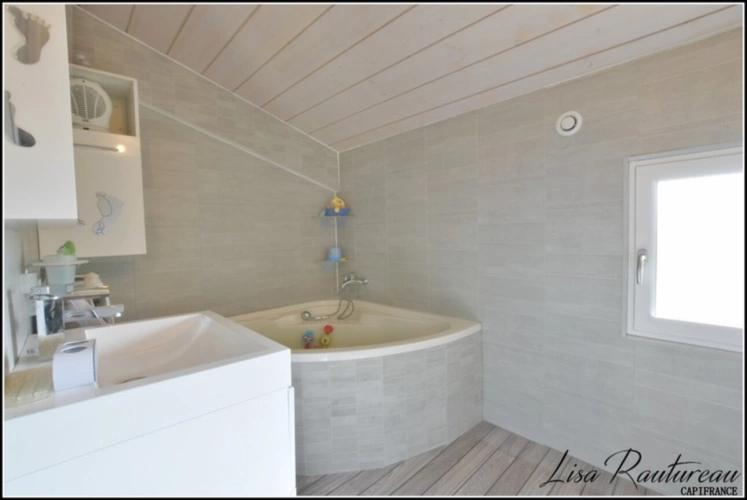 Photos 12 - Prestige - Dpt Vendée (85), à vendre MONTAIGU VENDEE maison P5