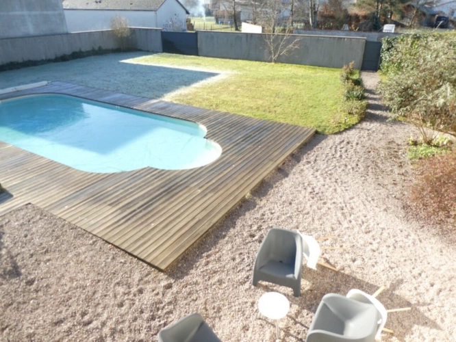 Photos 17 - Touristique - VAGNEY (88)Propriété d'exception T8  avec un appartement T3 exploité en location saisonnière , piscine , terrain 900m².               avec piscine, terrain 900m²
