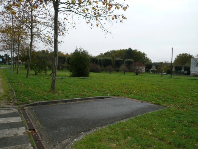 Photos 7 - Foncière -  CHATEAUBERNARD (16) Terrain en Zone Urbaine à Vocation Economique 