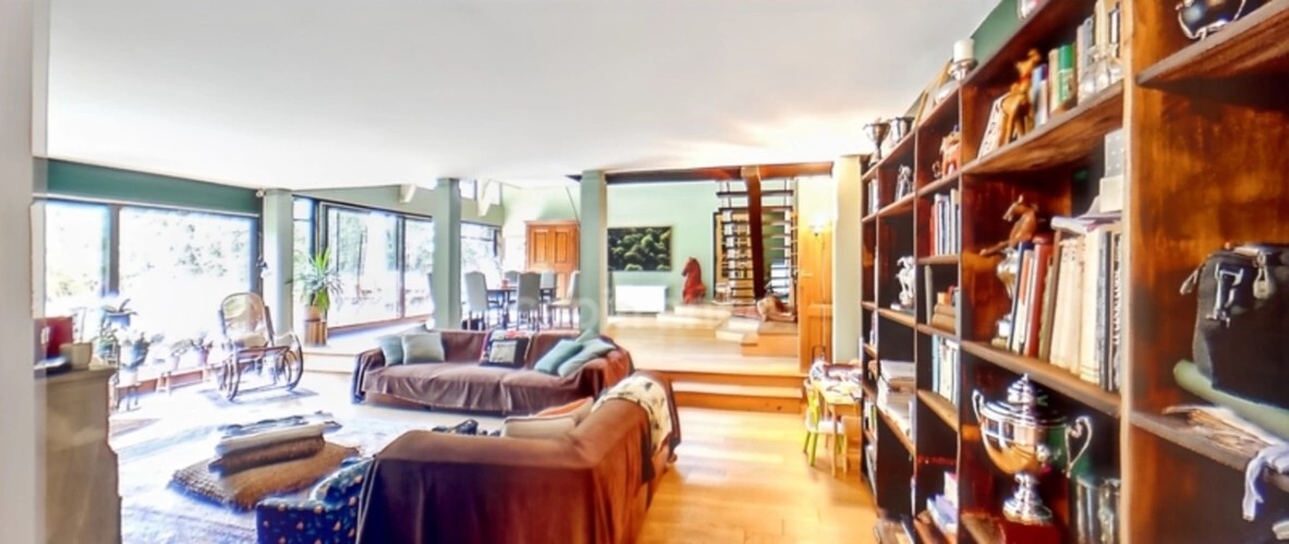 Photos 2 - Prestige - A vendre Propriété d'Exception sur le Commune de GOUVIEUX - 230m2 entièrement rénovée édifiée sur près de 9000m2 de jardin