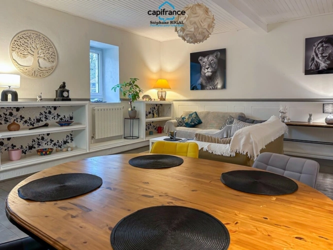 Photos 8 - Équestre - Propriété à vendre 8 pièces, propriété de 220m2 chalet - boxes à chevaux - dépendances sur 7ha de terrain