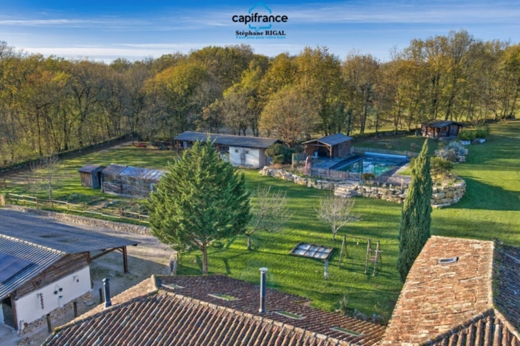 Photos 27 - Équestre - Propriété à vendre 8 pièces, propriété de 220m2 chalet - boxes à chevaux - dépendances sur 7ha de terrain