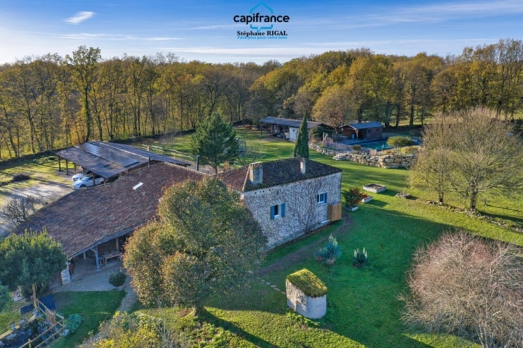 Photos 28 - Équestre - Propriété à vendre 8 pièces, propriété de 220m2 chalet - boxes à chevaux - dépendances sur 7ha de terrain