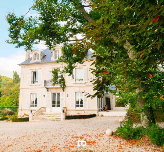 Photos 3 - Prestige - LA SINGULIÈRE – Propriété de caractère avec parc clos, piscine et dépendances - Compiègne Oise