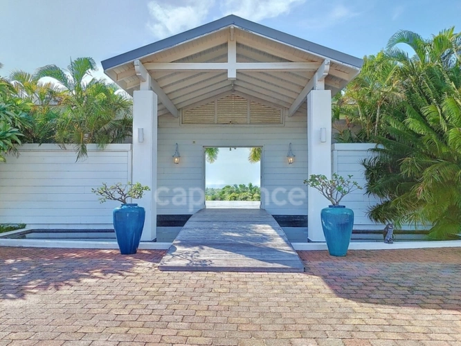 Photos 3 - Prestigious - 6 BEDROOM VILLA WITH SEA VIEW AND CARETAKER'S HOUSE ON TERRES BASSES