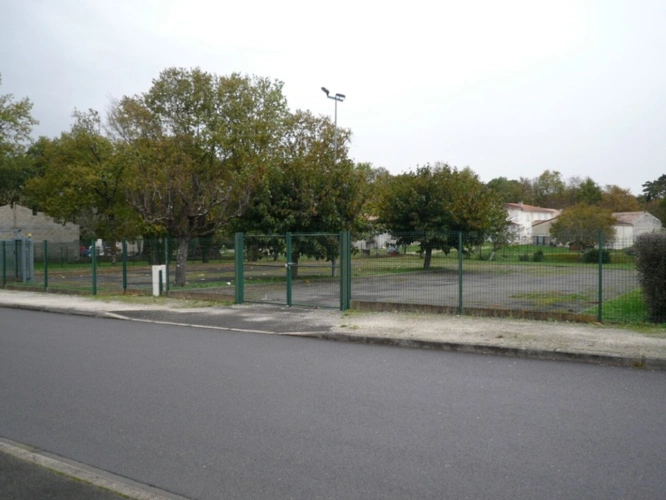 Photos 1 - Foncière -  CHATEAUBERNARD (16) Terrain à Vendre 