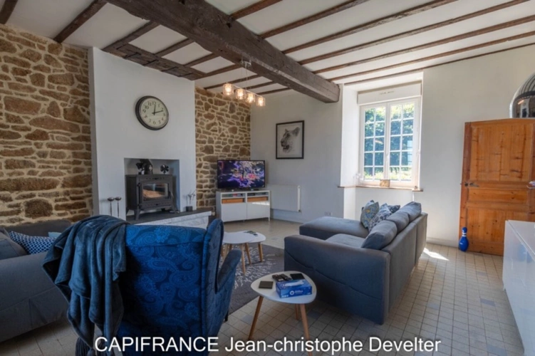 Photos 5 - Prestigious - 4 bedroom character stone house on 6 acre land