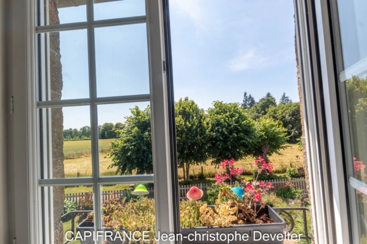 Photos 19 - Prestigious - 4 bedroom character stone house on 6 acre land