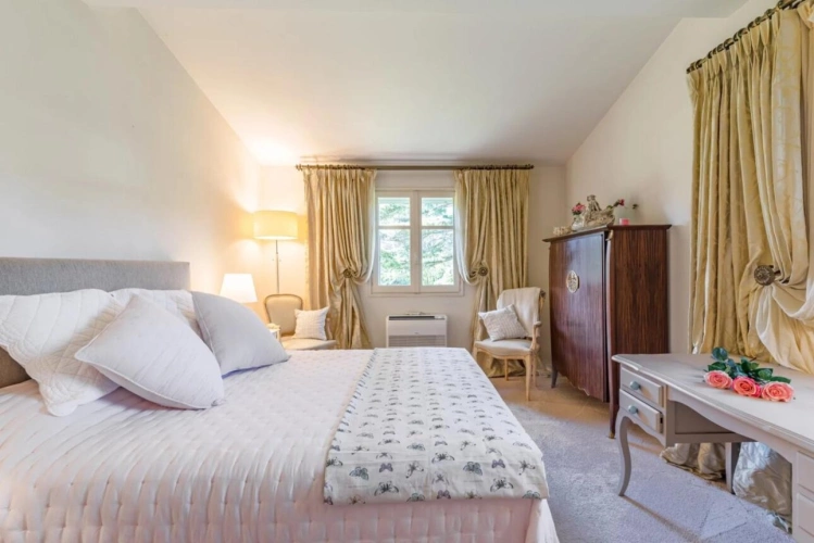 Photos 7 - Prestigious - House