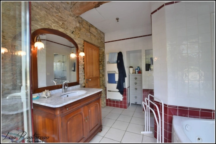 Photos 14 - Touristique - Domaine d'exception - CHAVAGNES EN PAILLERS (85) - 2 maisons d'habitations ainsi que 2 gîtes avec piscine