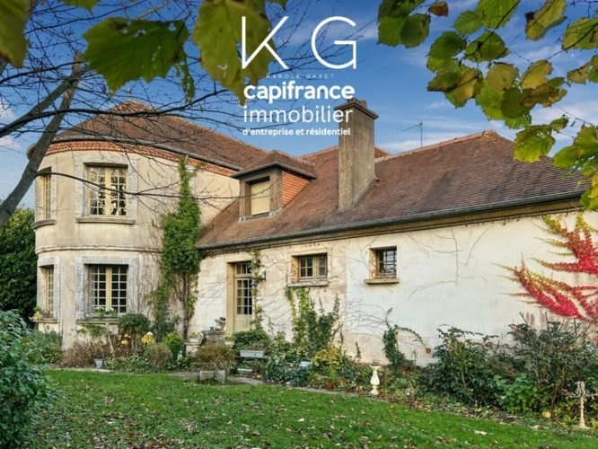 Photos 2 - Prestige - Gonneville-sur-Honfleur, maison de famille à rénover sur terrain de 3 700 m² avec 5 chambres et grandes dépendances, à 10 min d’Honfleur et 20 min de Deauville