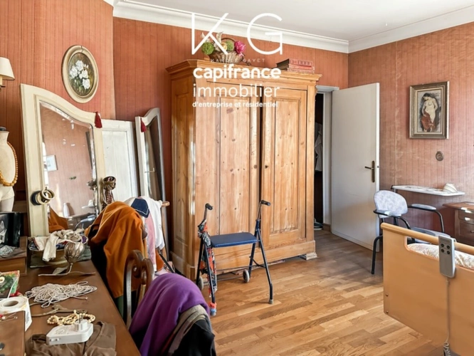 Photos 7 - Prestige - Gonneville-sur-Honfleur, maison de famille à rénover sur terrain de 3 700 m² avec 5 chambres et grandes dépendances, à 10 min d’Honfleur et 20 min de Deauville