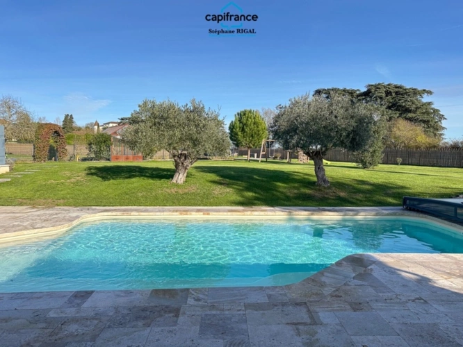 Photos 3 - Prestige - Propriete à vendre 7 pièces VILLENEUVE SUR LOT (47) de 229m2 habitables sur un terrain clos de 5965m2