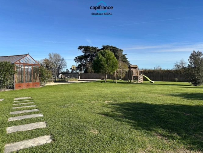 Photos 4 - Prestige - Propriete à vendre 7 pièces VILLENEUVE SUR LOT (47) de 229m2 habitables sur un terrain clos de 5965m2