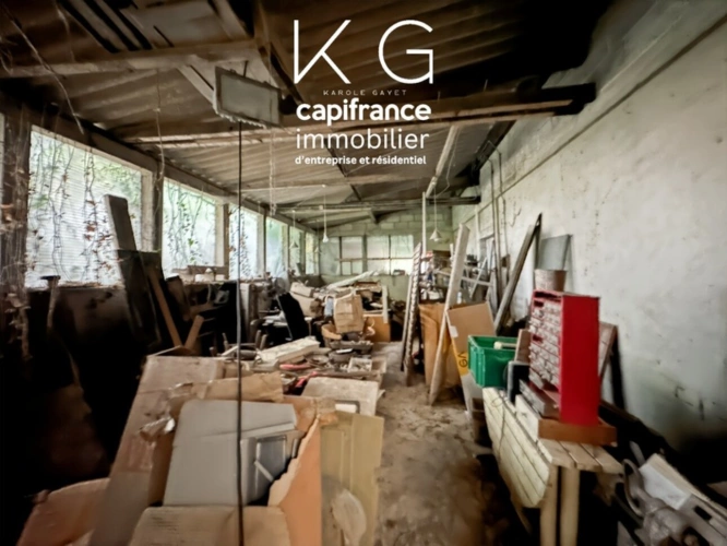 Photos 15 - Prestige - Gonneville-sur-Honfleur, maison de famille 230m2 à rénover sur terrain de 3 700 m², grandes dépendances, à 10 min d’Honfleur et 20 min de Deauville