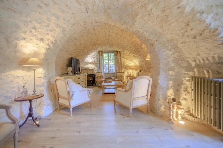 Photos 1 - Prestigious - House