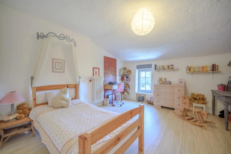 Photos 11 - Prestigious - House