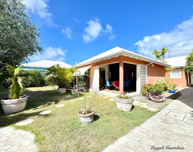 Photos 14 - Prestige - SAINT-FRANÇOIS – PROPRIÉTÉ RARE À 100 MÈTRES DE LA PLAGE – 3 VILLAS INDÉPENDANTES SUR 1 539 m²