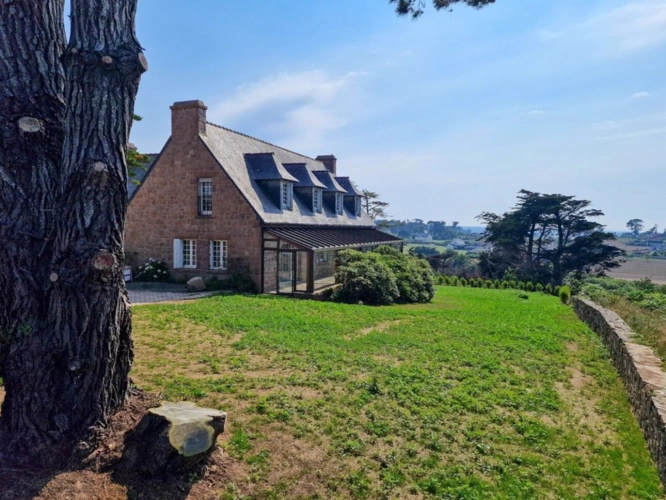 Photos 11 - Prestige - Propriete à vendre 12 pièces PLOUGRESCANT (22)