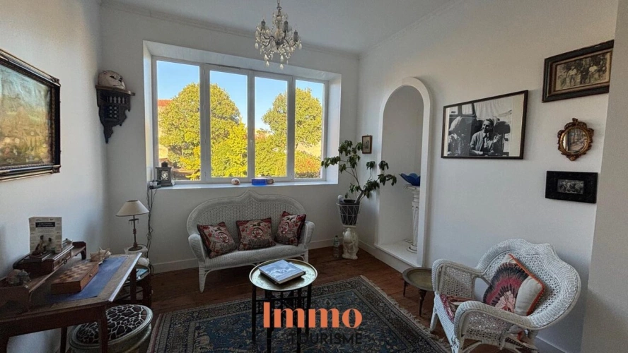 Photos 3 - Touristique - Propriété avec chambres d'hôtes et piscine intérieure en vil