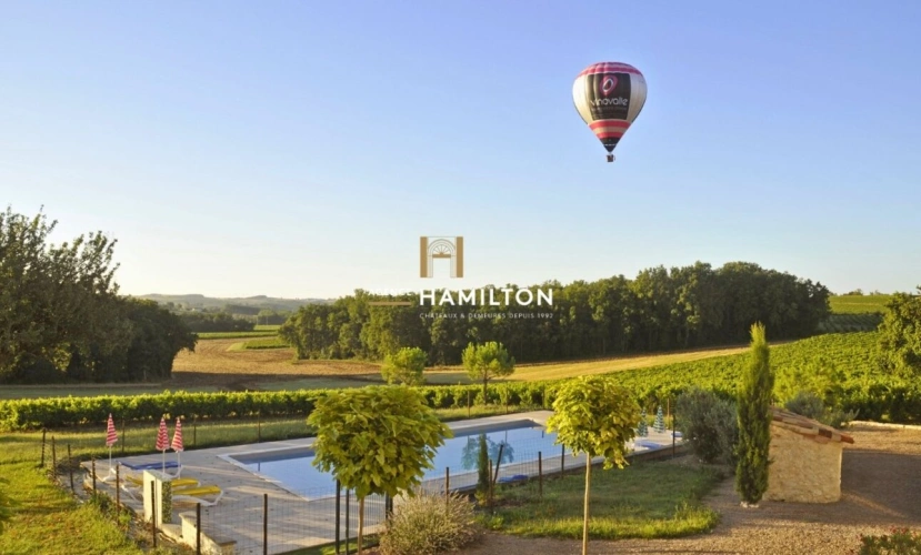 Photos 16 - Prestigious - Property